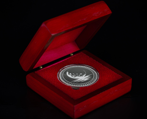 سکه نقره ۱۰۰ گرمی زرین شمش از نمای جلو