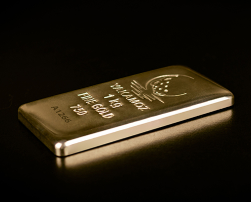 شمش طلا ۱ کیلوگرمی زرین شمش بدون بسته‌بندی از نمای بغل